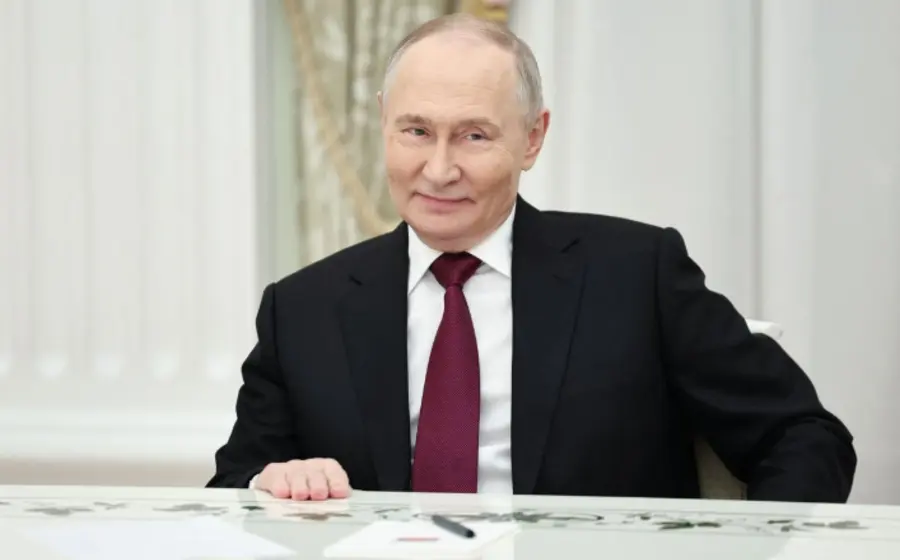 El presidente de Rusia, Vladimir Putin, quien acusó a Europa de frenar los esfuerzos de paz y advirtió estar listo para la guerra.
