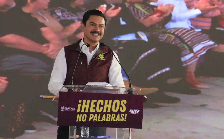 Ray Chagoya presenta los resultados de su primer año de gestión al frente del municipio de Oaxaca de Juárez, destacando sus logros.