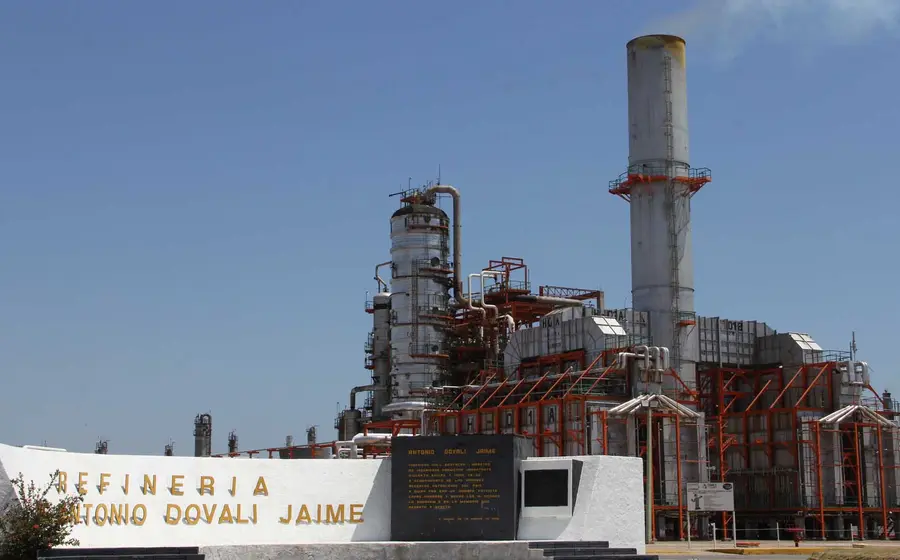 La refinería de Salina Cruz recibe un importante reconocimiento por su eficiencia energética, otorgado por especialistas tras una rigurosa revisión técnica.