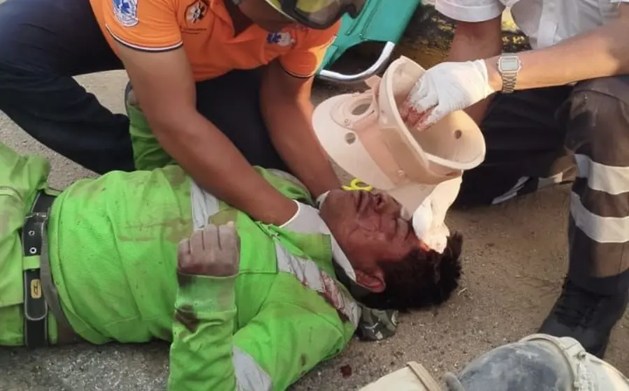 Escena del accidente en la carretera federal 131, en Zaachila, donde el trabajador Cutberto M. fue atropellado por una camioneta.