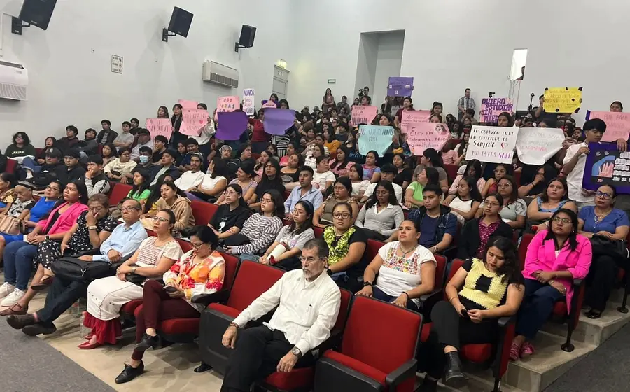 La Rectoría de la Unistmo asume su responsabilidad y se compromete a crear protocolos para prevenir la violencia y el acoso escolar.