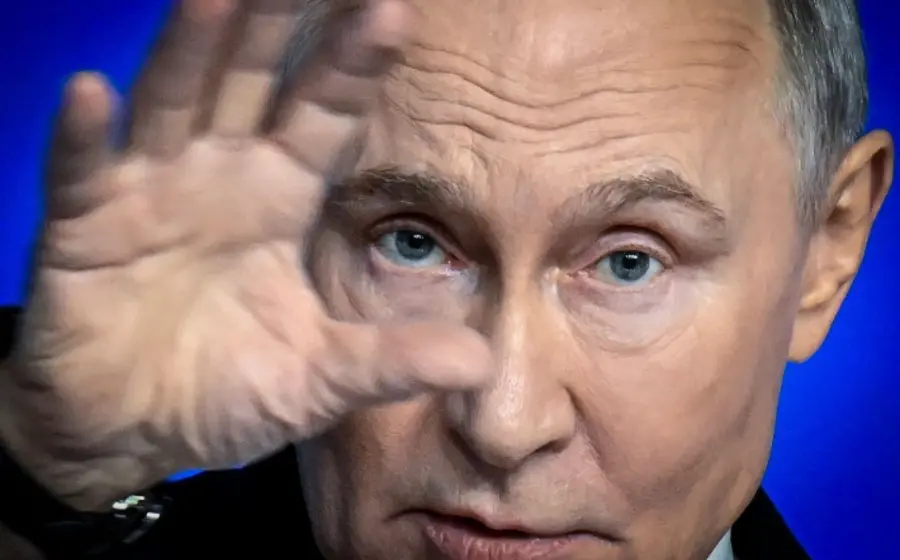 El presidente de Rusia, Vladímir Putin, durante un discurso donde exige a Ucrania el retiro de sus tropas para iniciar negociaciones.