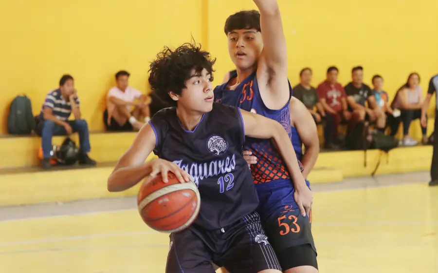 Se viven arduas jornadas en la competencia estatal.