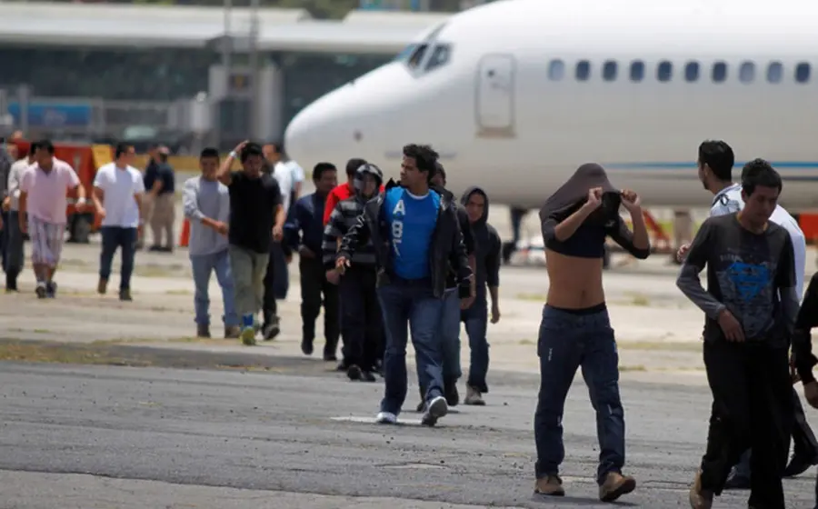 Los migrantes fueron devueltos a 125 municipios de Oaxaca.