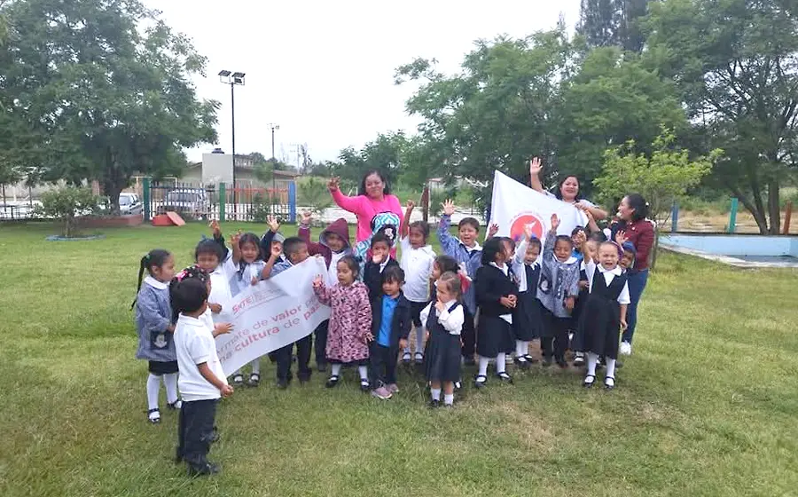 La estrategia tiene como propósito la participación de cada comunidad educativa en la construcción de ambientes sanos. 