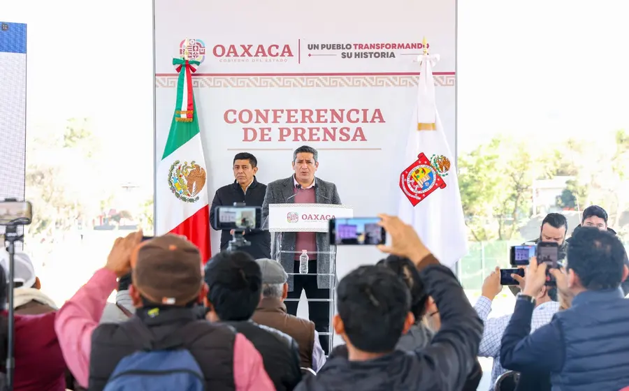 El fiscal Rodríguez Alamilla al presentar los “avances” en el caso de los desapareci- dos en la Costa.