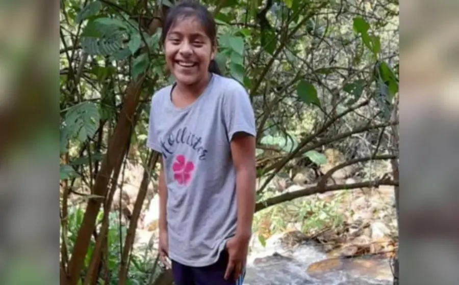 La menor, de 12 años de edad, desapareció cuando caminaba por el bosque con sus papás.