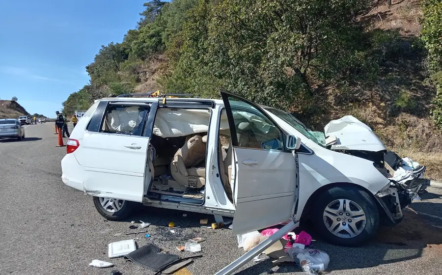 Personal de Capufe y Policía Vial Estatal tomaron conocimiento del percance.