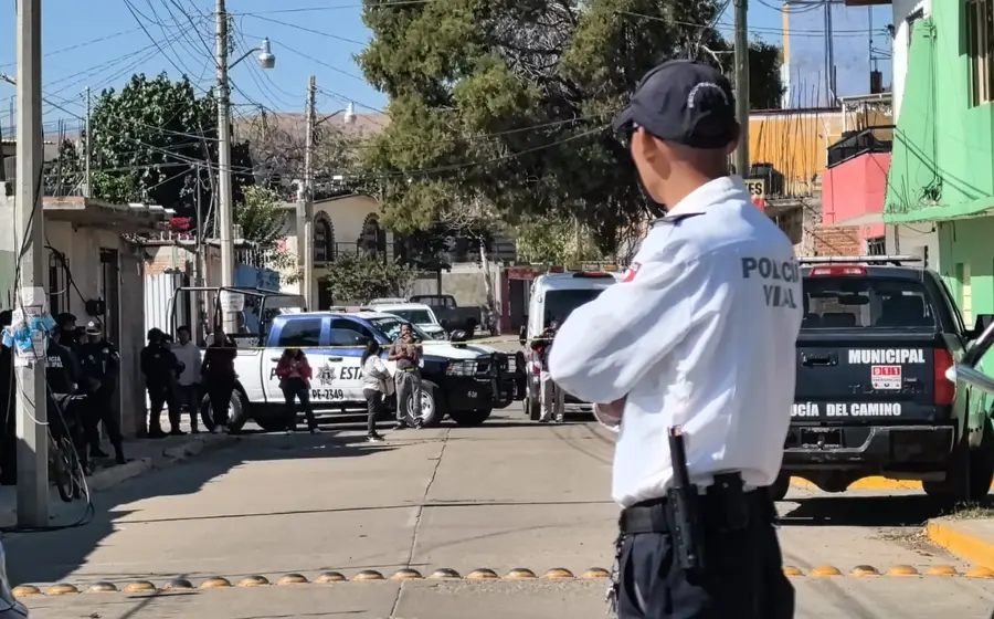 Policías acordonaron la escena para las diligencias de ley.