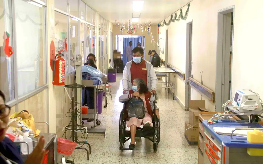 El gobernador señaló que su administración ha invertido 330 mdp en el Hospital Civil.