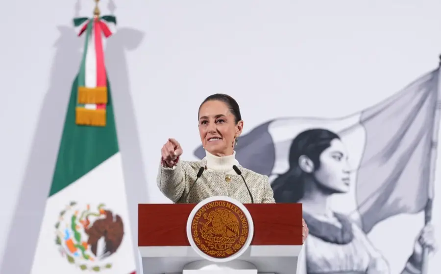 La Presidente informó que la meta es reducir a la mitad el número de trámites, de requisitos, el tiempo de resolución y digitalizar por lo menos el 80 por ciento. 
