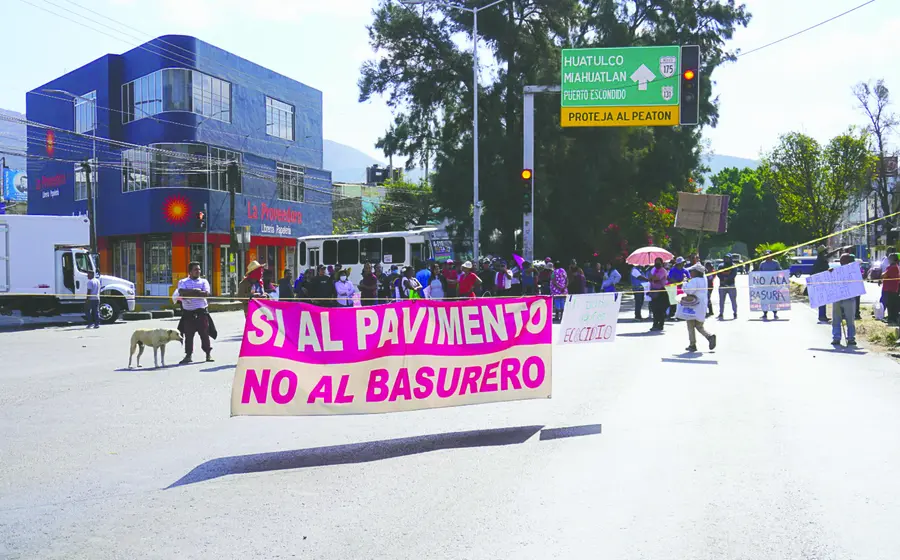 Este martes, la protesta de habitantes sobre la Av. Símbolos Patrios fue  desalojada de manera violenta.