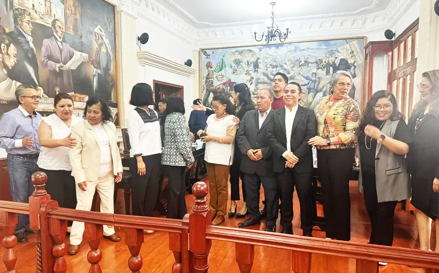 La toma de protesta se hizo en la sesión ordinaria de Cabildo.