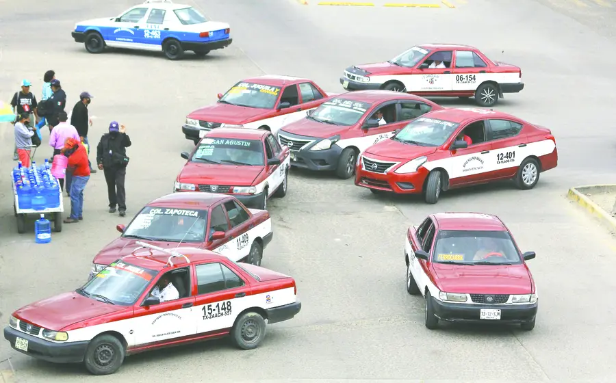 Personal de Semovi supervisará unidades y conductores del transporte público.