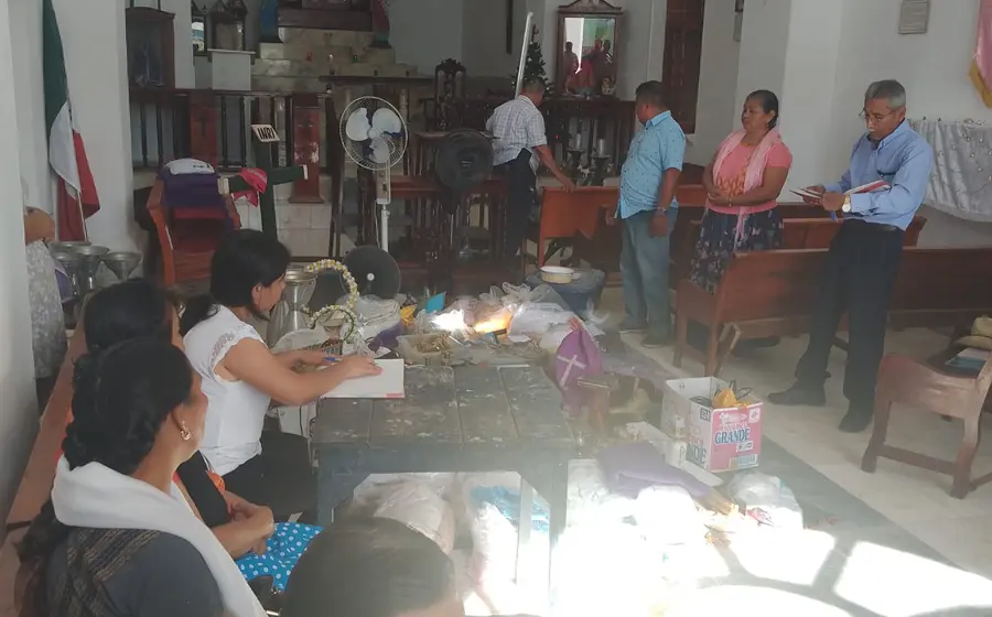 Deben entregar un inventario de cada iglesia.