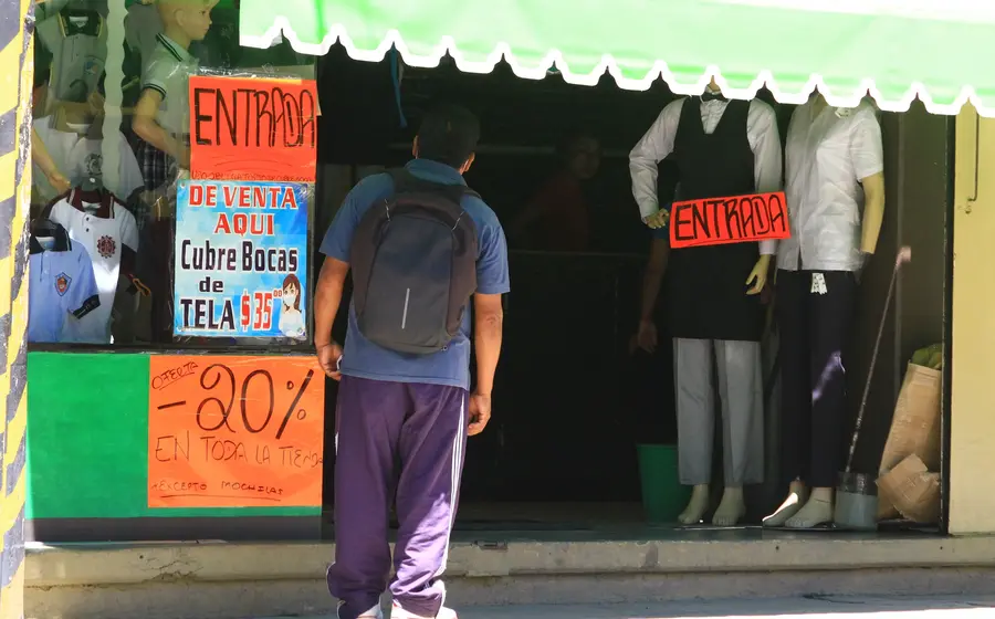 Las Pymes con 11 y hasta 250 personas laborando, registraron el mayor  descalabro.