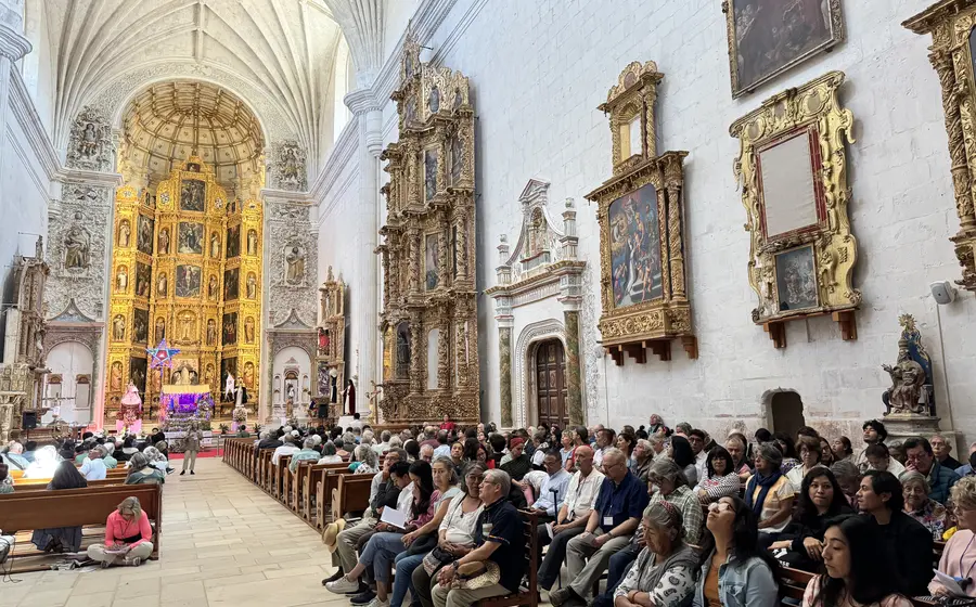 Una gran convocatoria tuvo el concierto que ofrecieron Horacio Franco y José Vásquez en el templo dominico de Yanhuitlán, el pasado sábado.