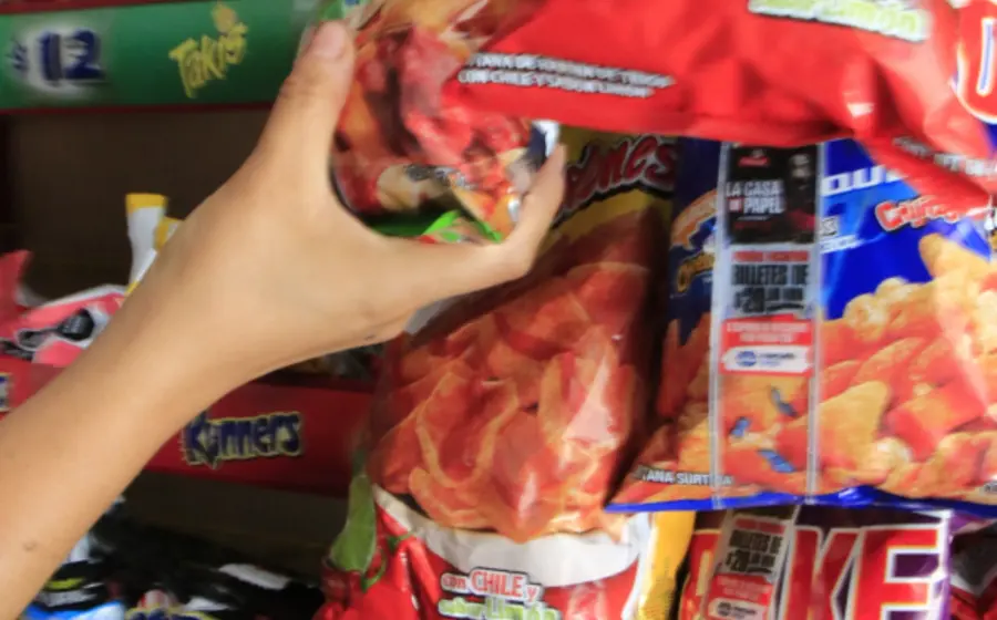  El 38% de las escuelas del país ofrecen productos chatarra.