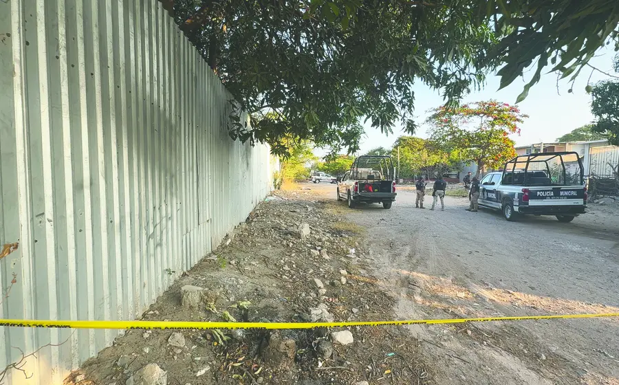 El lugar fue acordonado por elementos policiacos.