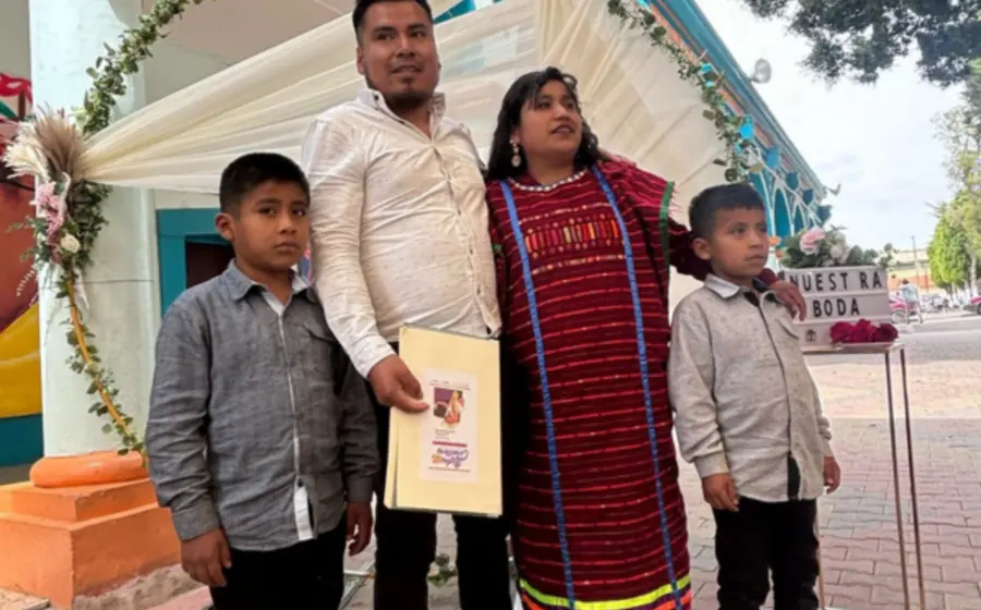Las historias de amor fueron formalizadas en esta actividad.