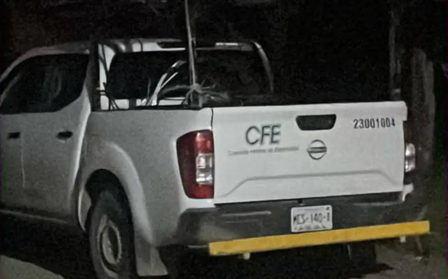 En la colonia Antorcha de Veracruz fueron localizadas las camionetas de los empleados de la Comisión Federal de Electricidad (CFE9.