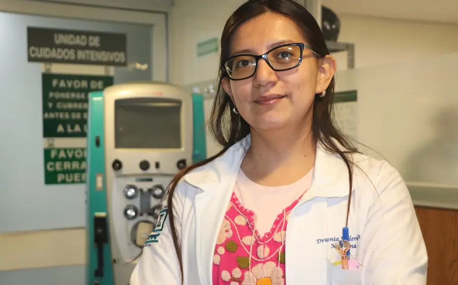 La doctora Zenia Hernández explicó que este tratamiento ofrece un manejo más efectivo y seguro.