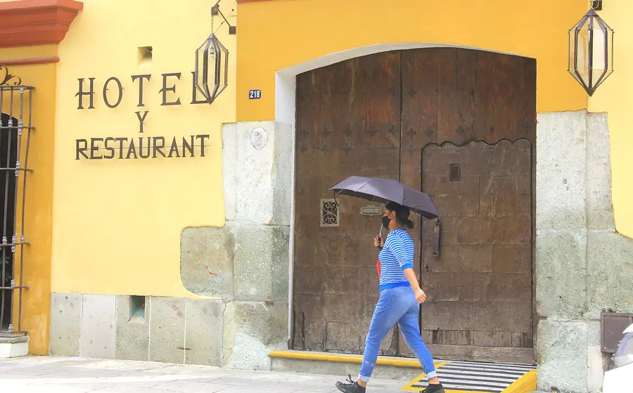 El problema no afecta solo a los hoteles, sino a otros sectores del turismo y comercio en general.