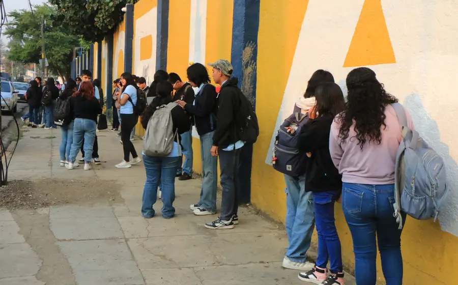 Destaca titular del IOCIED que programas como la Inscripción Cero han alentado a que la deserción en el nivel medio superior vaya a la baja.