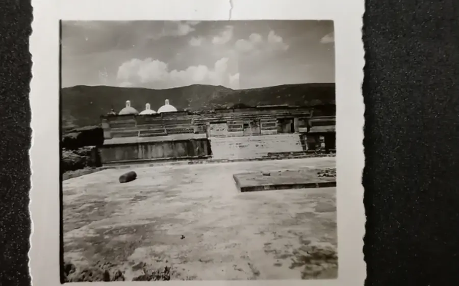 mitla-uno