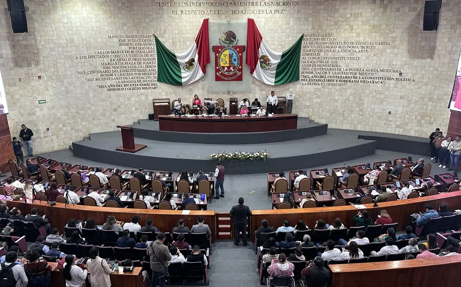 La finalidad es cimentar las bases para hacer posible el acceso universal a los servicios de salud de los oaxaqueños.