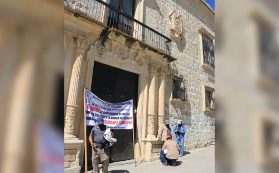 A partir de ahora los trabajadores del municipio de la capital del estado solo recibirán un máximo de 12 meses por concepto de salarios caídos.