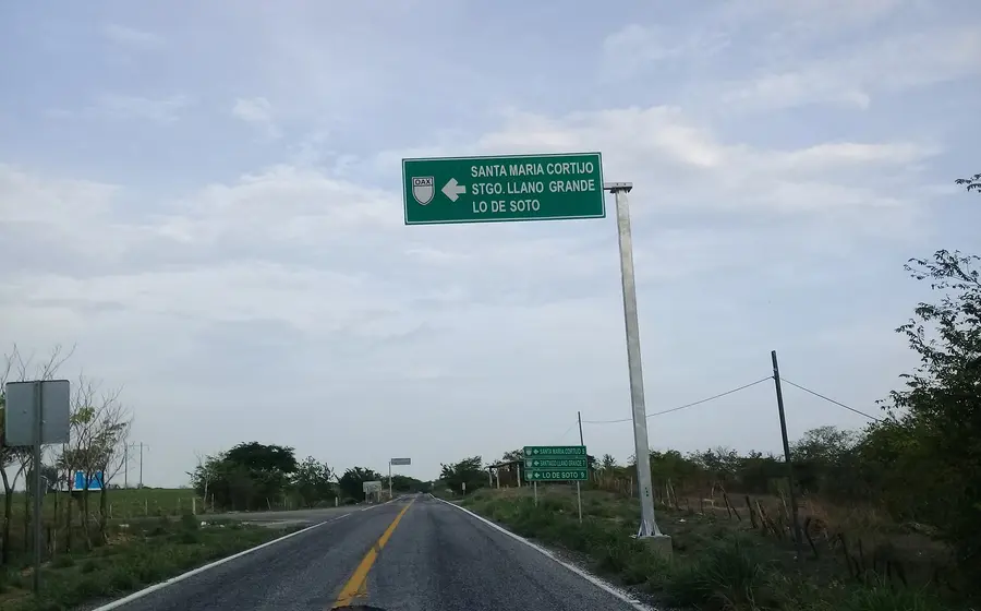 Dos personas fueron asesinadas en Guerrero y sus cuerpos arrojados en Oaxaca.
