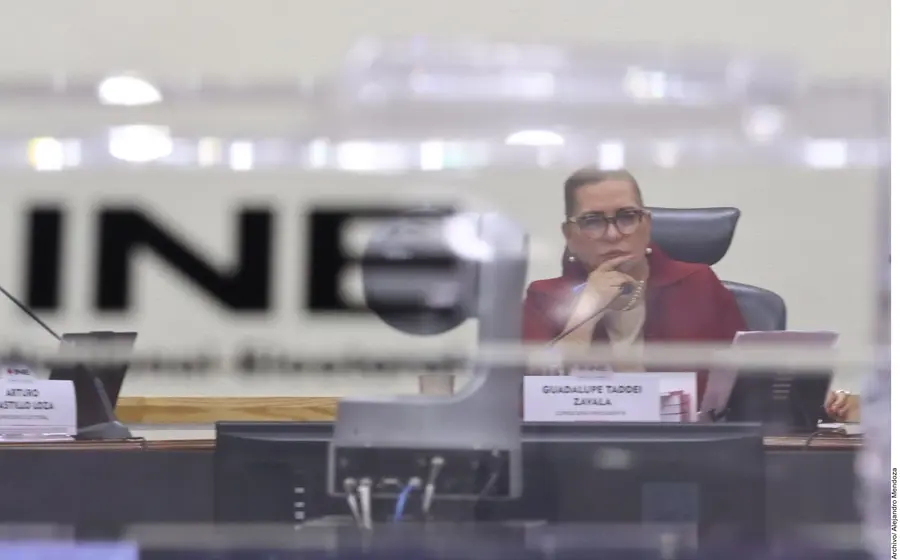 politicos-pj-ine
