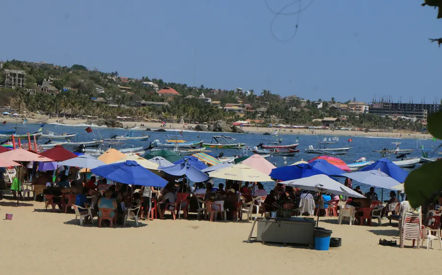 El aumento de turismo en la región de la Costa se debe a la autopista.