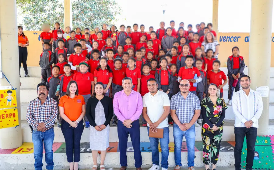 El fiscal Bernardo Rodríguez Alamilla subrayó que esta actividad brinda también acciones preventivas, especialmente dirigidas a niñas, niños y adolescentes.