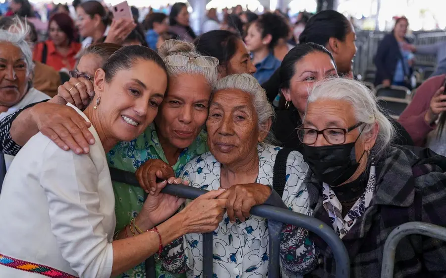 La Presidenta celebró que el gobernador de Durango, Esteban Villegas, firmará en un mes el convenio de la Pensión para el Bienestar de las Personas con Discapacidad.