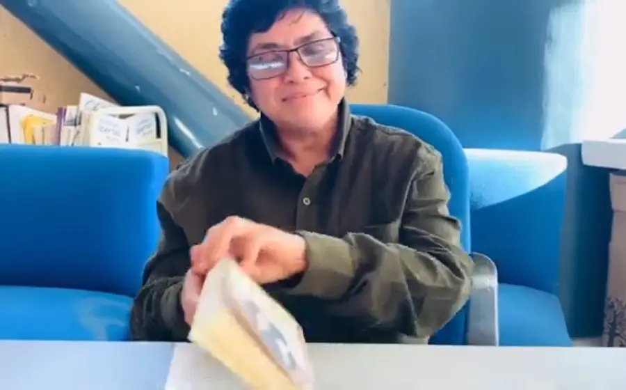 Poeta Elia Pérez López.