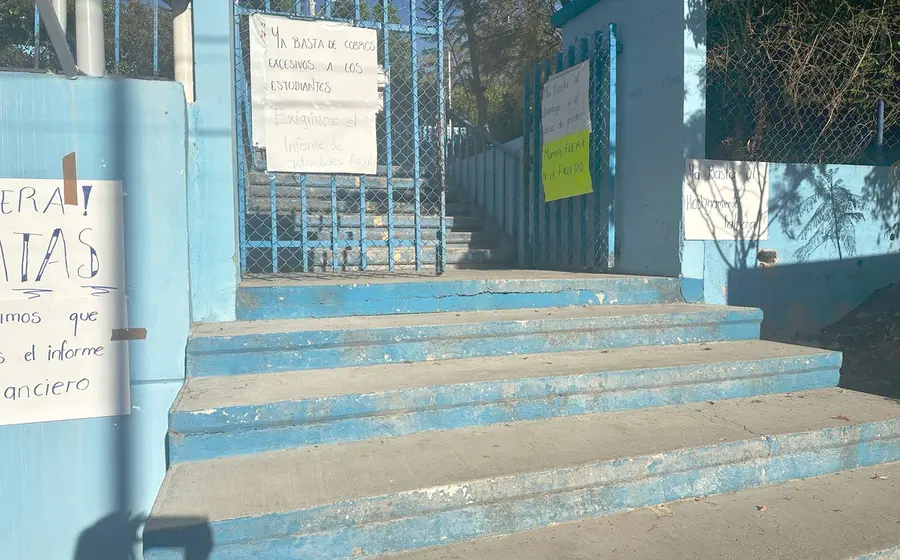 La escuela cumplió dos días tomada.