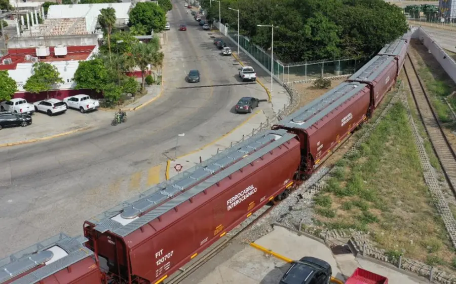   El reto del ferrocarril es transportar el 10% del total de toneladas que se manejan en el país.