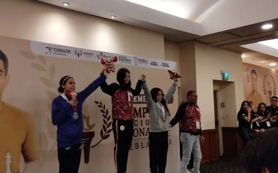niña_lupita_campeona_ajedrez