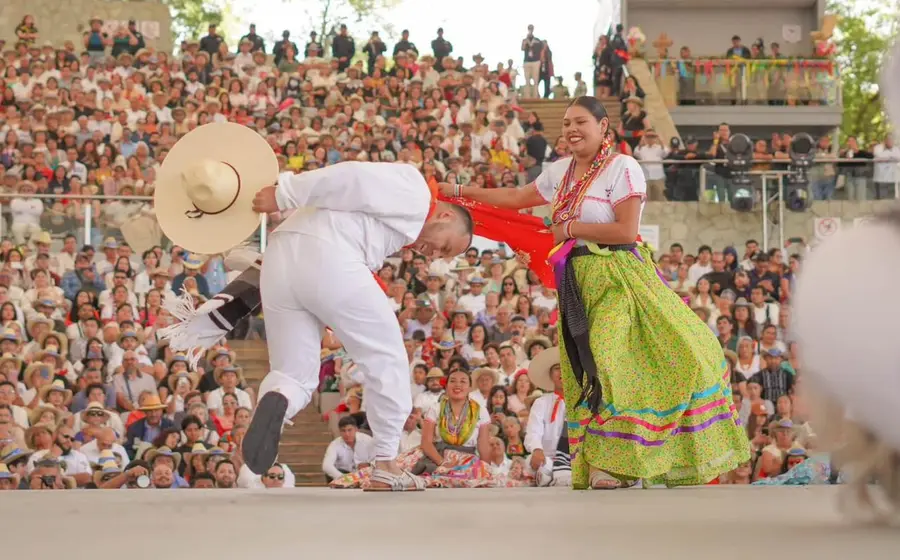 jarabe_mixteco_parejas_guelaguetza