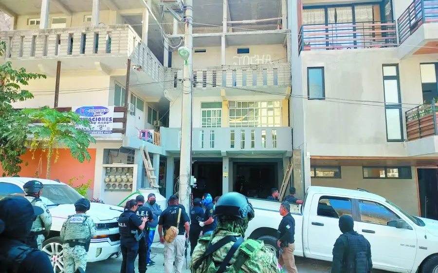 La Fiscalía General del Estado continúa con la investigación en Huatulco por el crimen de 9 personas.
