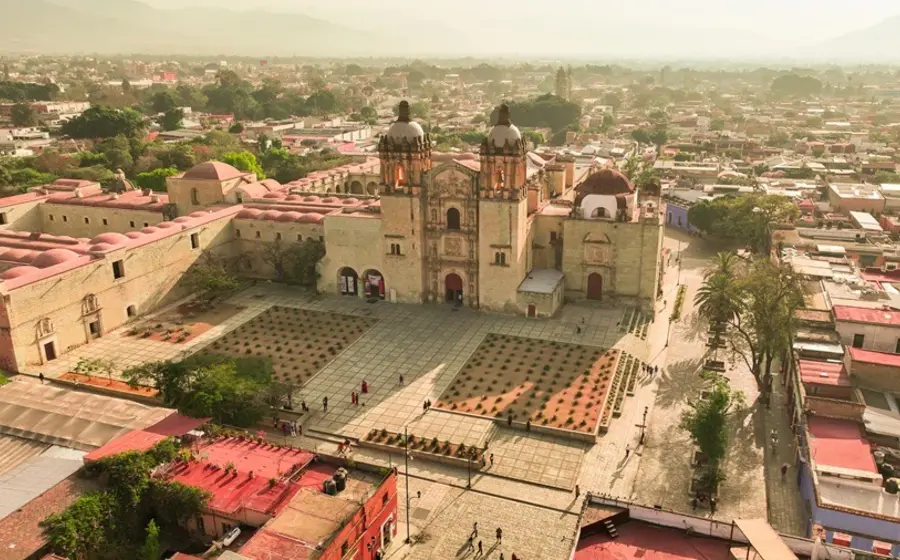La ciudad de Oaxaca está considerada en la categoría Mejor Ciudad para Celebrar una Boda Destino.