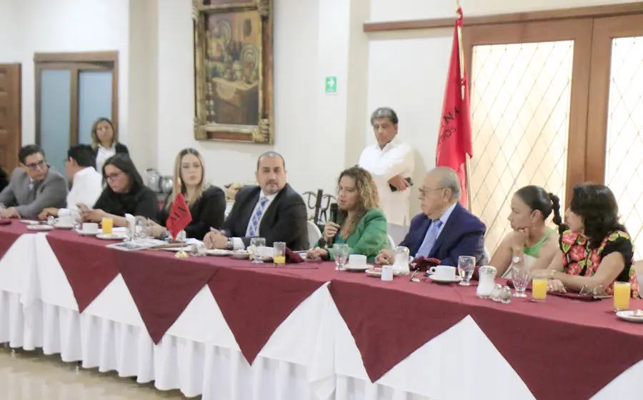 Para el Colegio de Abogados la nueva Constitución debe formularse a partir de bases sociales sólidas.