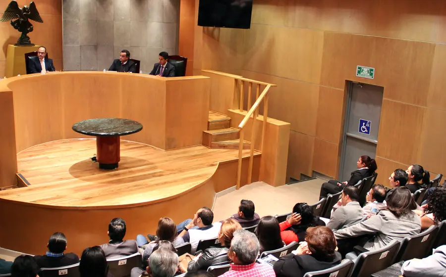 La Sala Xalapa exigió garantizar el principio de paridad de género.