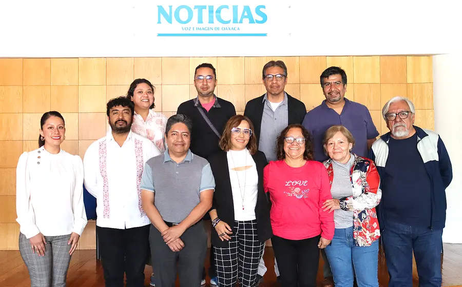 andador-letras-ángeles-velasco-1