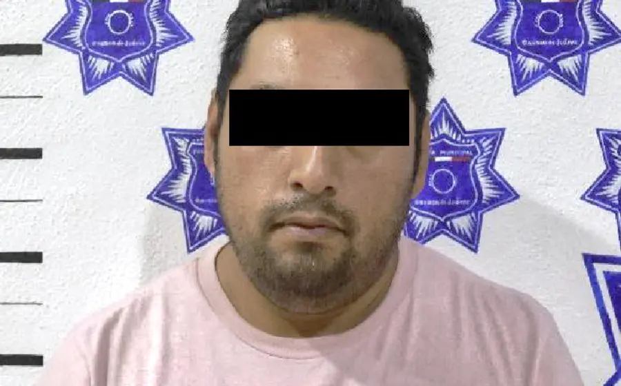 Iván N., fue detenido por policías de Oaxaca de Juárez acusado de violencia de género.