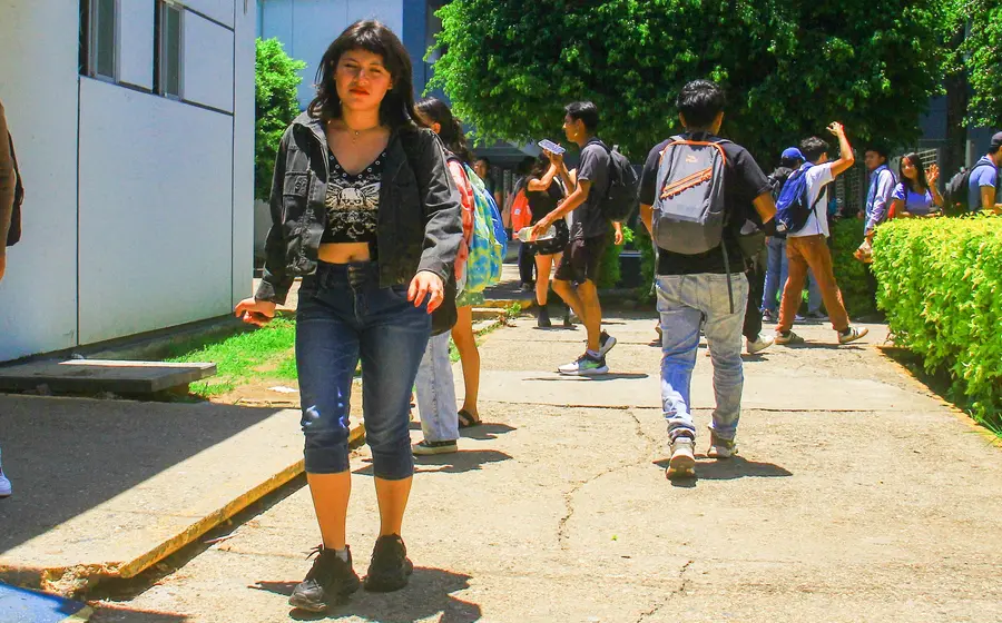 25% de las personas jóvenes que trabajan en promedio, lo hacen en condiciones de precariedad.