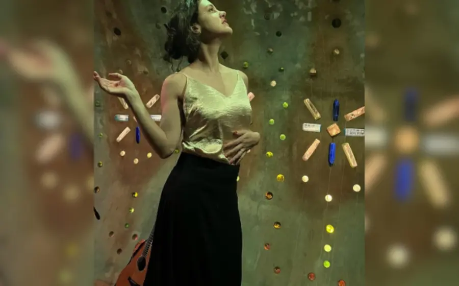Canta-Madame-Récamier-compañía-Estaciones-1.png