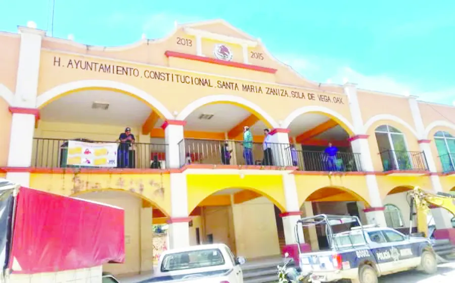 Cierra-Zaniza-camino-Amoltepec.jpg 